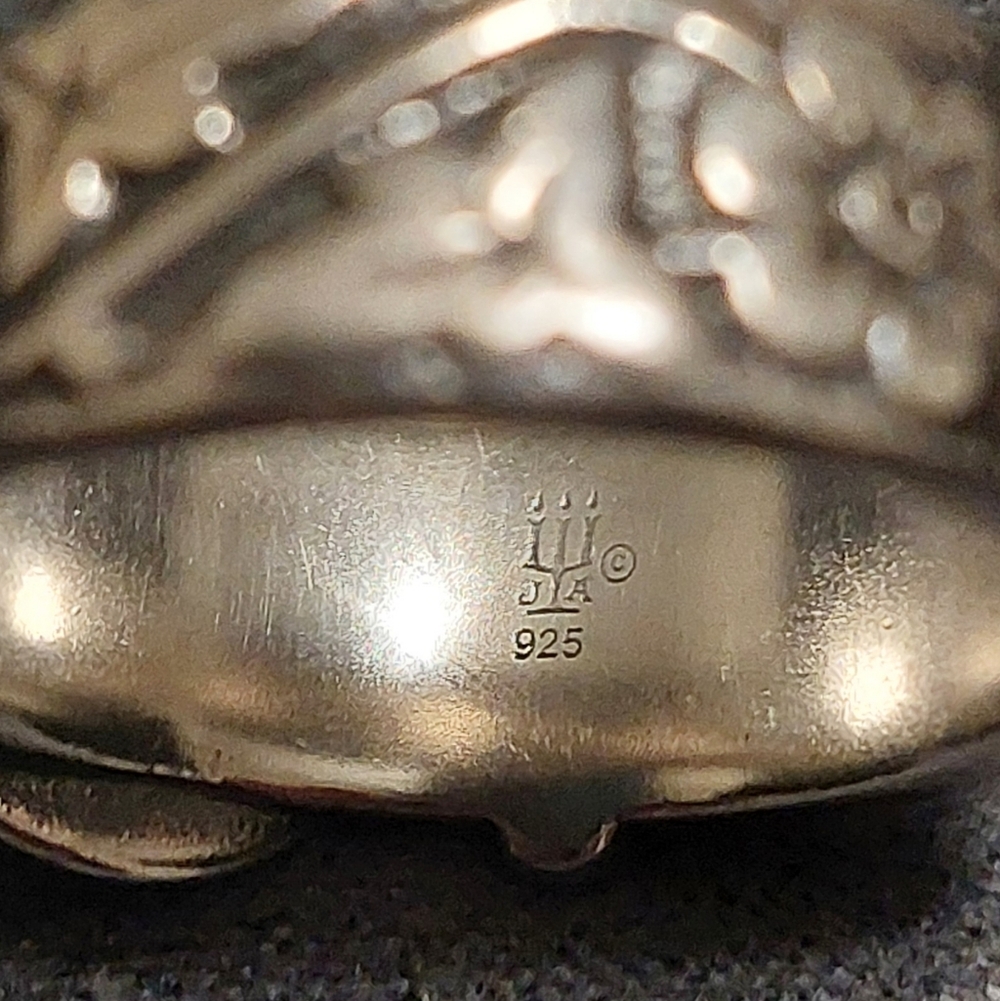 James Avery Buckle Ring - Picture 4 of 4